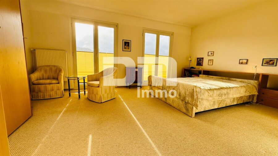 (R)eserviert!Gepflegtes Einfamilienhaus mit Terrasse, Balkon und schönem Gartenbereich - Schlafzimmer OG